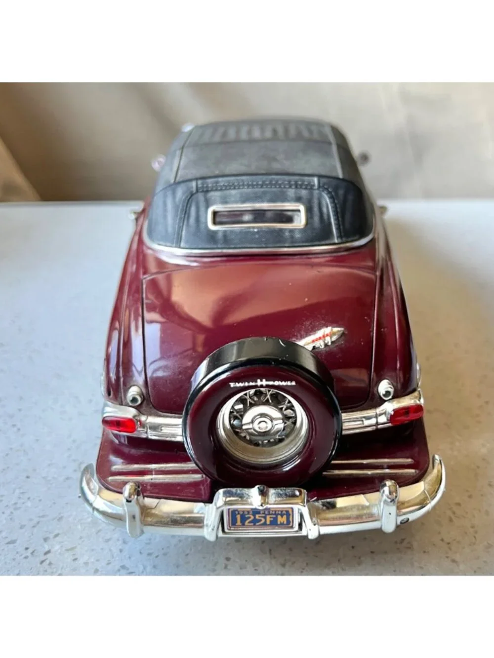 Highway 61 DCP 1952 Hudson Hornet Convertible Die-Cast Model Maroon Black 1:18